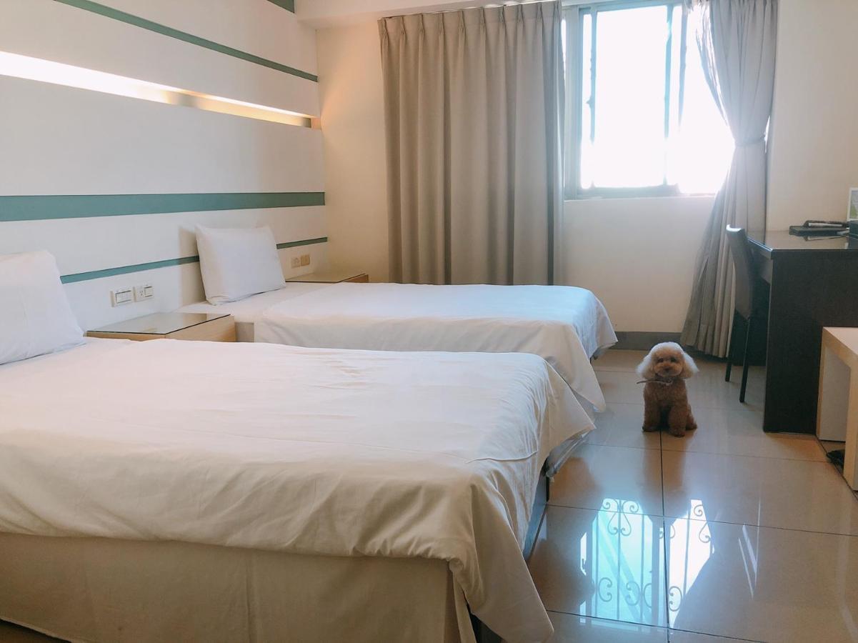 Kiwi Express Hotel - Kaohsiung Station Zewnętrze zdjęcie